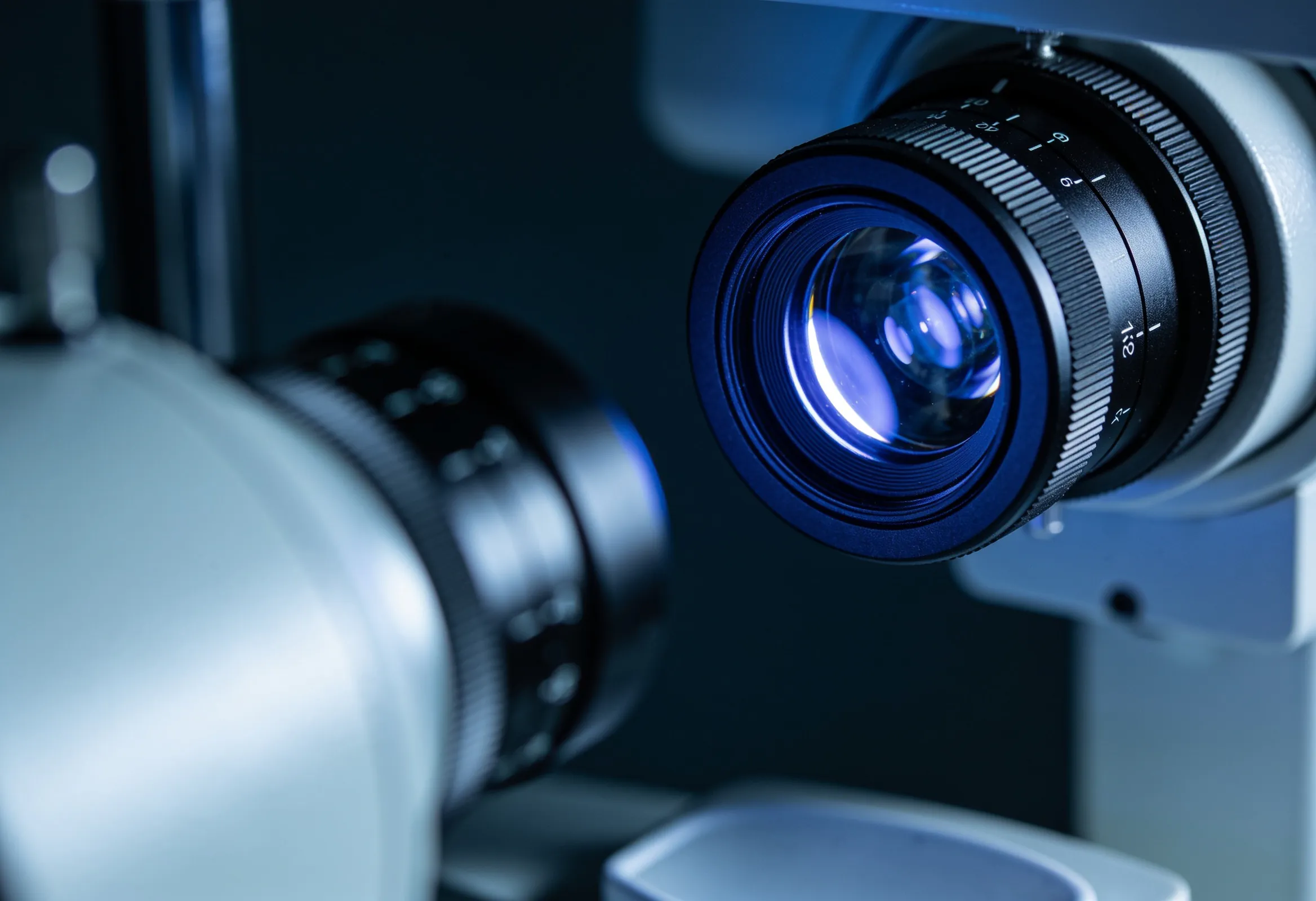 Precision ophthalmic diagnostic equipment